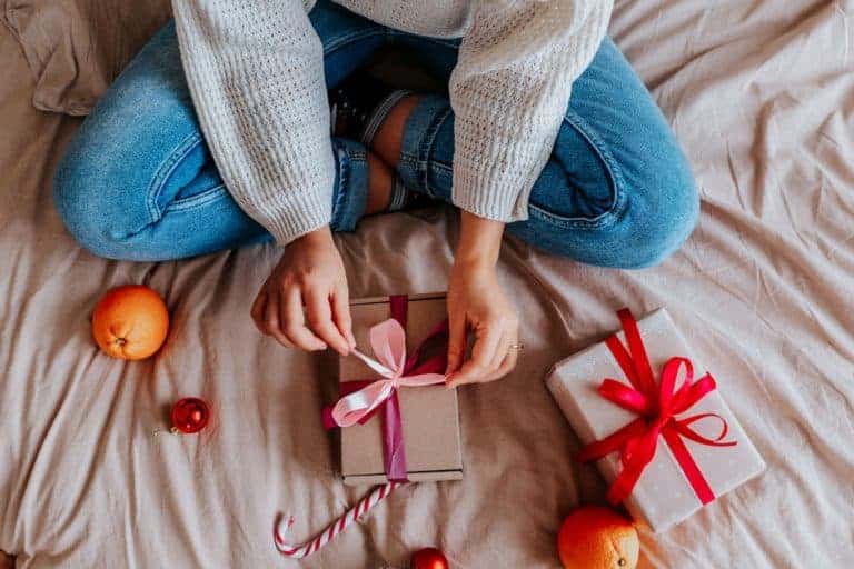 best-amazon-gifts-for-her-under-15-happy-home-happy-heart